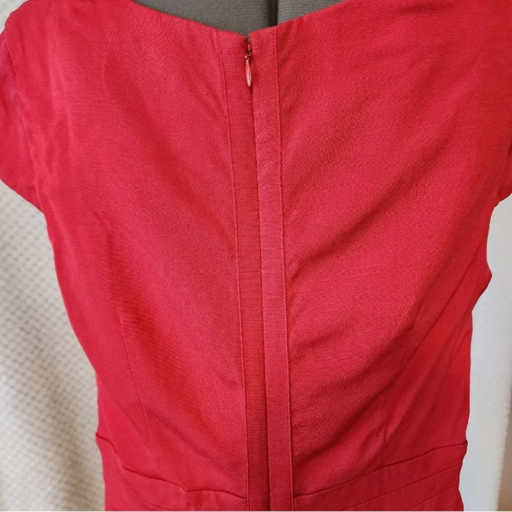 PENDING SALE woman size 10 crimson red fitted midi dress - Picture 8 of 14